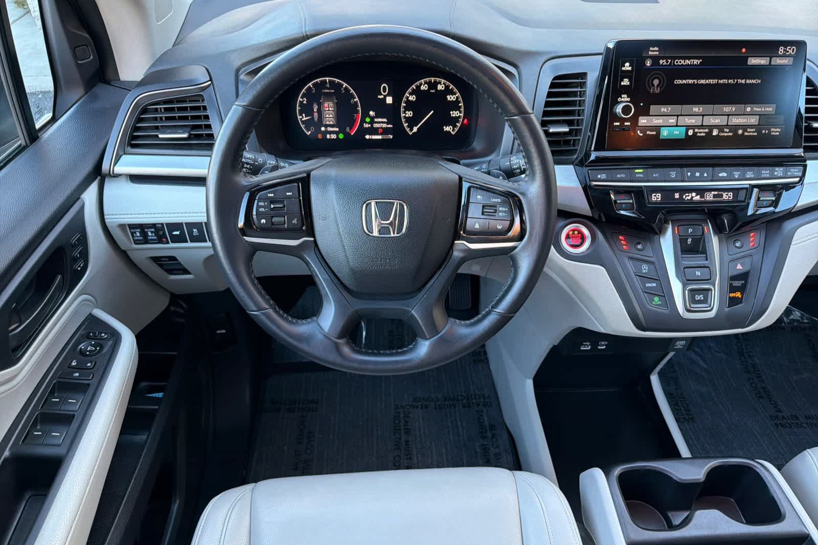 Used 2025 Honda Odyssey EX-L image 16