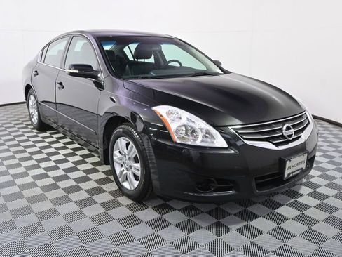 Used 2012 Nissan Altima 2.5 SL w/ 2.5SL Pkg image 9