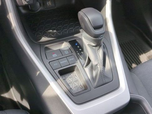 Used 2024 Toyota RAV4 LE image 13