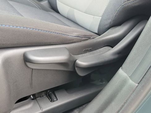 Used 2025 Chevrolet Trax LS FWD image 22