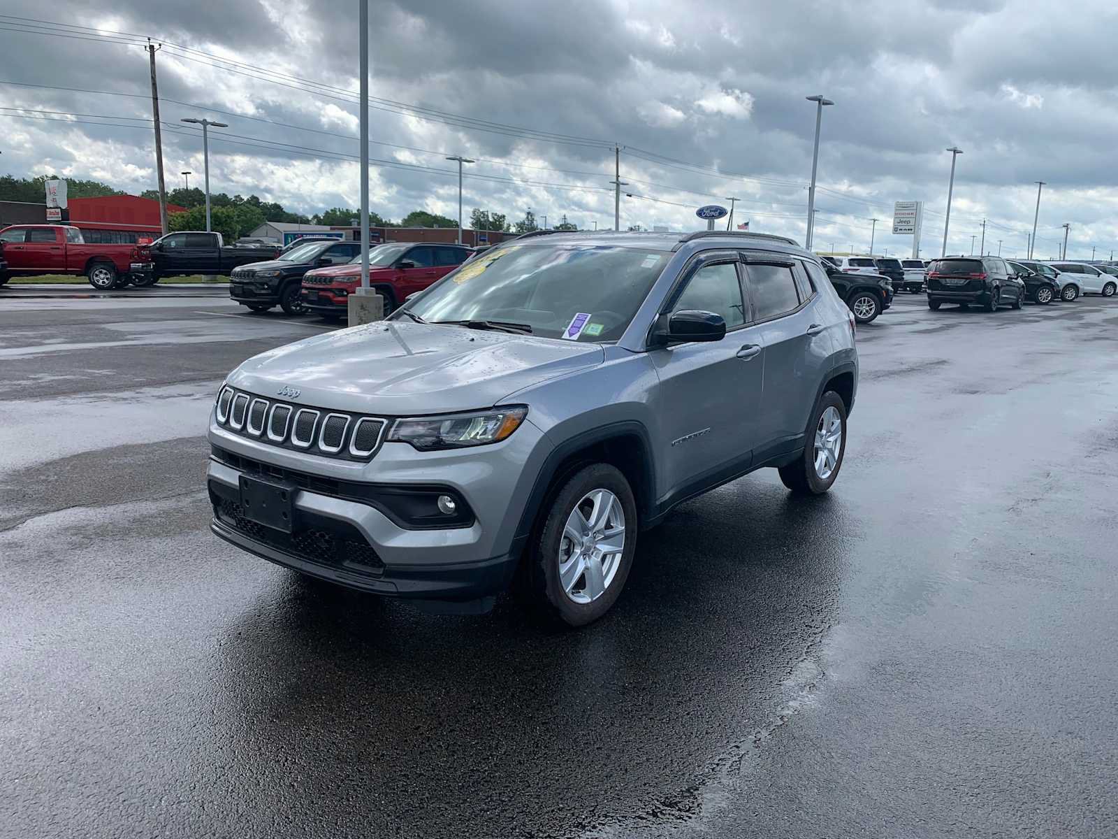 Used 2022 Jeep Compass Latitude w/ Convenience Group AWD/4WD image 7