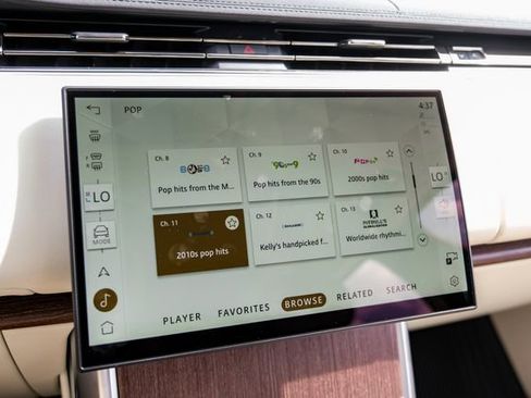 New 2026 Land Rover Range Rover SE AWD/4WD image 34