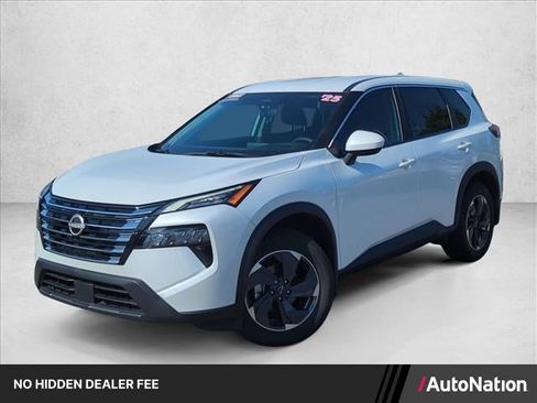 Used 2025 Nissan Rogue SV FWD image 1