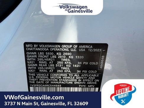 Certified 2024 Volkswagen Atlas SEL Premium R-Line AWD/4WD image 30