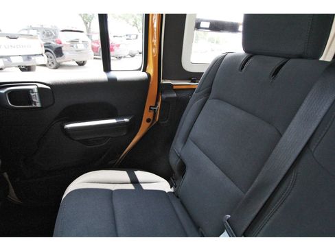 Used 2021 Jeep Wrangler Unlimited Sport AWD/4WD image 10