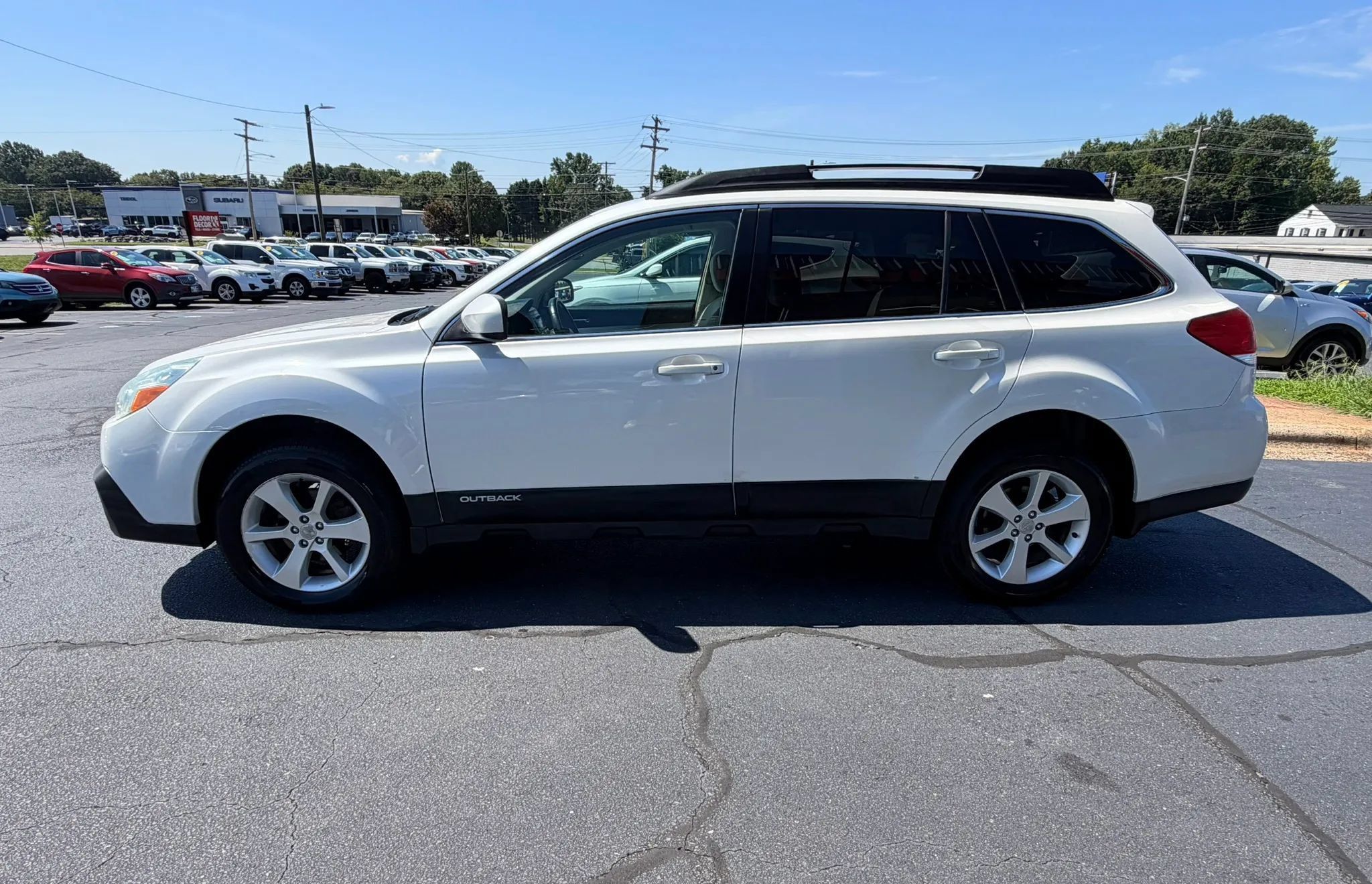 Used 2013 Subaru Outback 2.5i Premium w/ Popular Pkg 1B AWD/4WD image 4