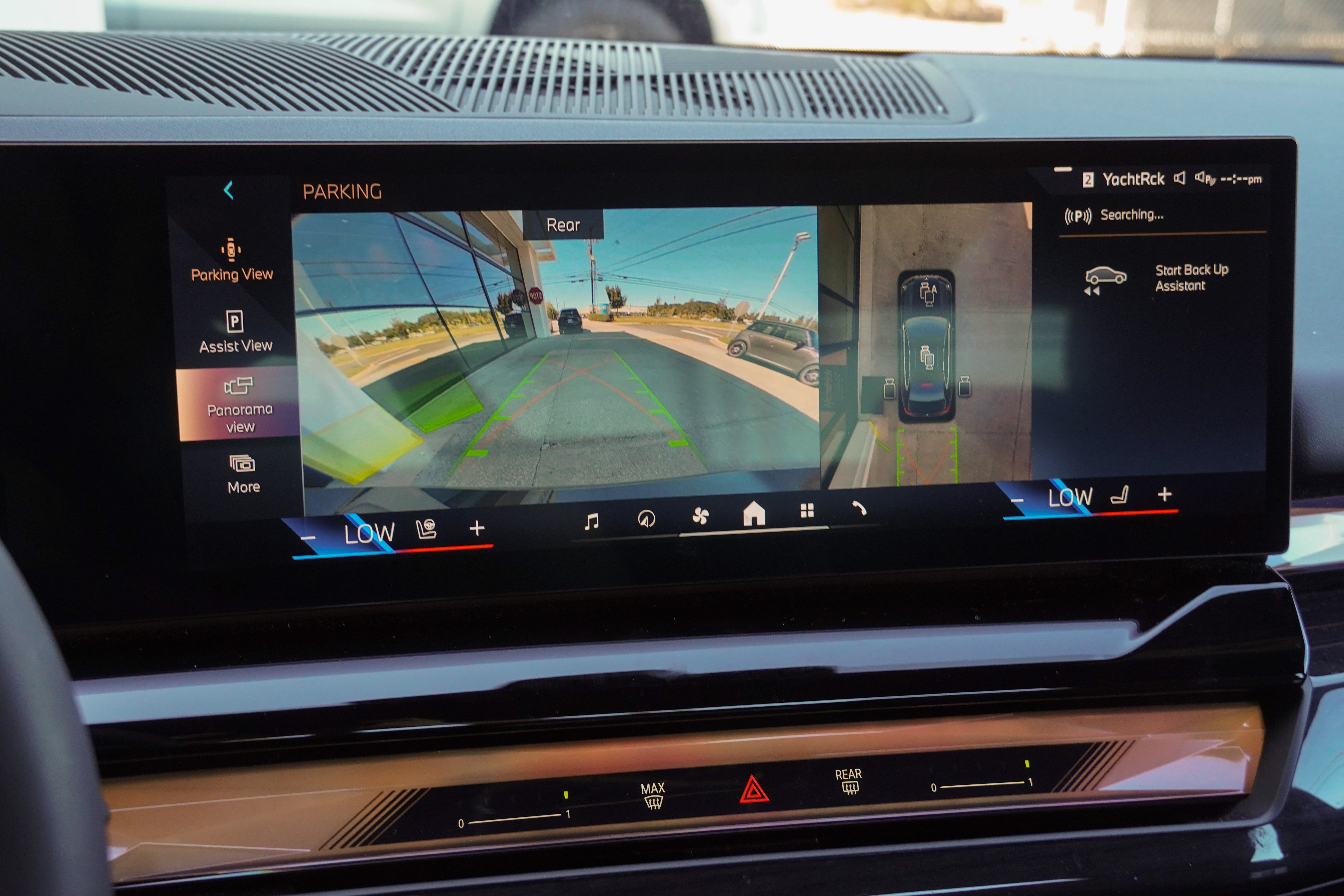 Certified 2025 BMW 540i xDrive AWD/4WD image 23