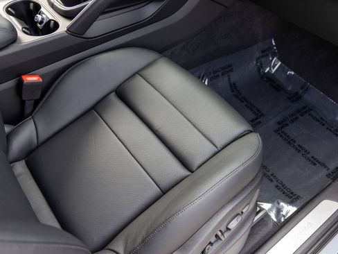 Certified 2026 Porsche Cayenne AWD/4WD image 62