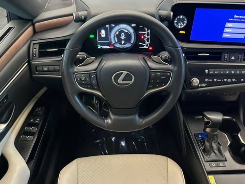 Certified 2025 Lexus ES 300h w/ Premium Package FWD image 14