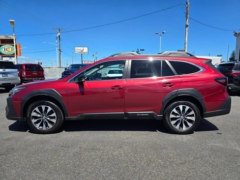 Used 2023 Subaru Outback Limited AWD/4WD image 9