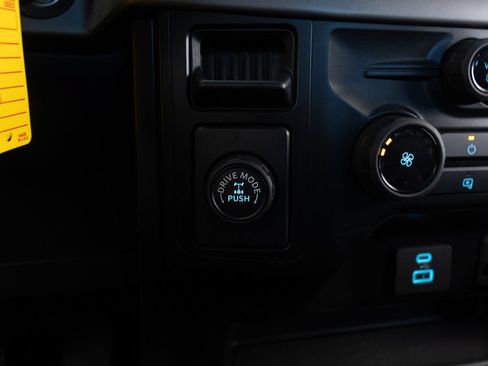 Used 2024 Ford F150 XL RWD image 30