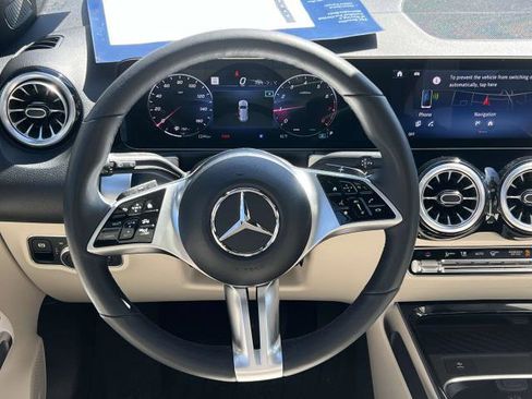 Certified 2024 Mercedes-Benz GLB 250 4MATIC image 16