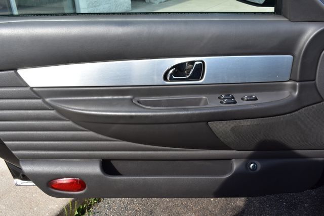 Used 2002 Ford Thunderbird RWD image 17
