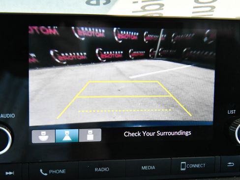 Used 2023 Honda Civic LX image 18