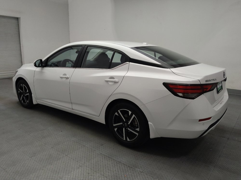 Used 2025 Nissan Sentra SV FWD image 3