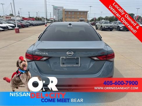 Used 2025 Nissan Sentra SR w/ SR Premium Package FWD image 4