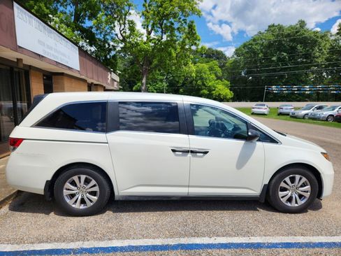 Used 2015 Honda Odyssey LX image 17