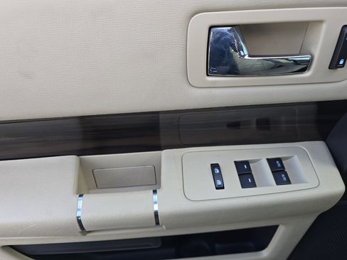 Used 2018 Ford Flex SEL w/ Equipment Group 202A image 11