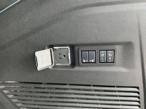 New 2025 Chevrolet Suburban Premier w/ Sun And Tow Package image 14