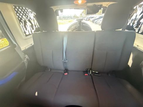 Used 2018 Jeep Wrangler Unlimited Sport S image 24