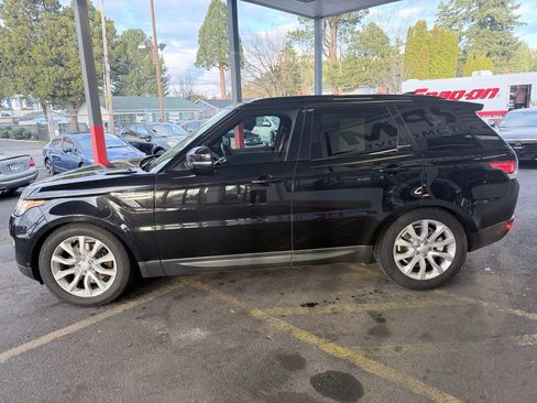 Used 2017 Land Rover Range Rover Sport HSE image 4