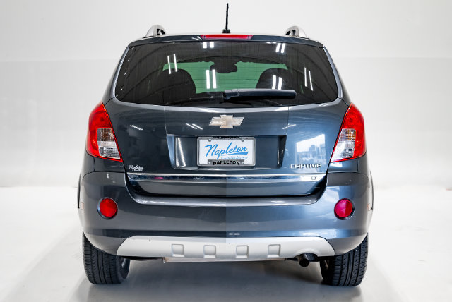 Used 2013 Chevrolet Captiva Sport LT FWD image 27