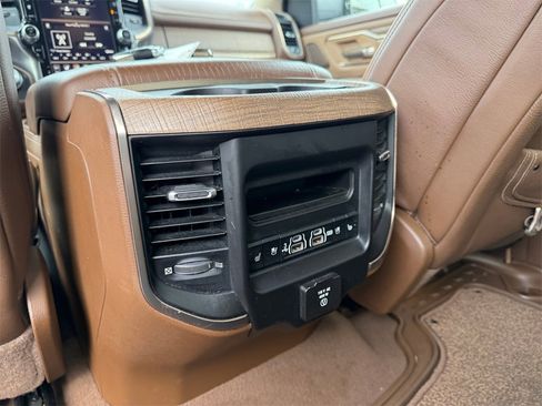 Used 2019 RAM 1500 Limited image 33