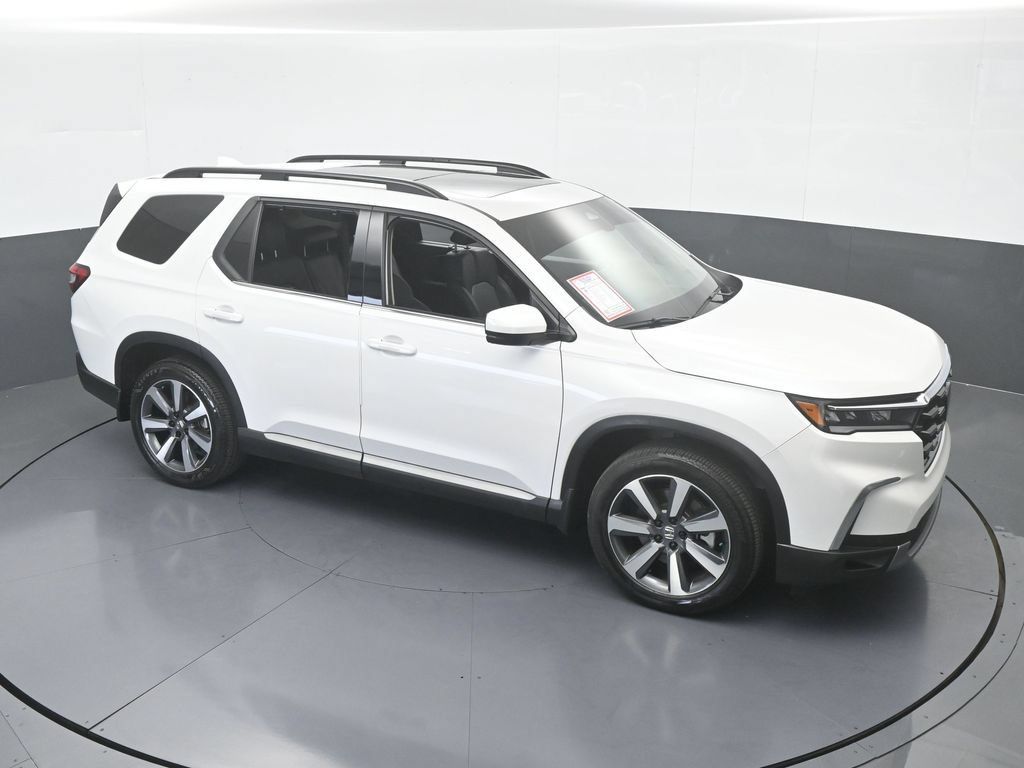 Used 2025 Honda Pilot Touring image 59