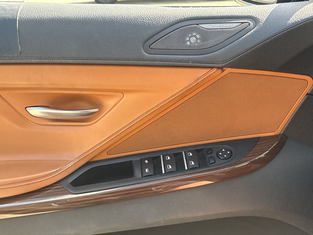 Used 2018 BMW 650i Convertible RWD image 17