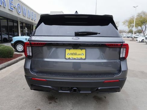 Certified 2025 Ford Explorer ST-Line w/ Premium Package image 5