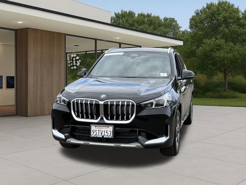 Used 2025 BMW X1 xDrive28i w/ Technology Package image 2