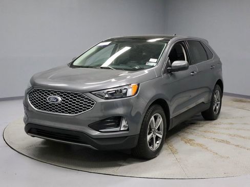 Certified 2024 Ford Edge SEL w/ Convenience Package AWD/4WD image 8