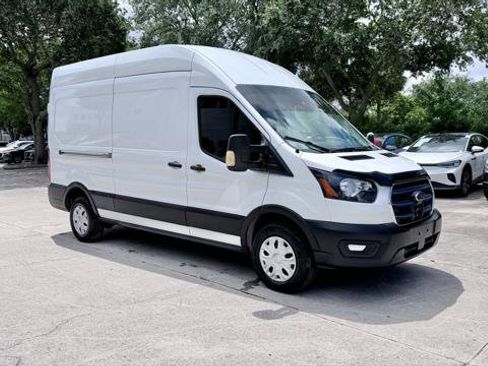Used 2022 Ford E-Transit 148 High Roof RWD image 11