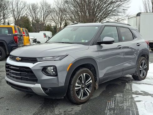 Certified 2023 Chevrolet TrailBlazer LT w/ Convenience Package image 3