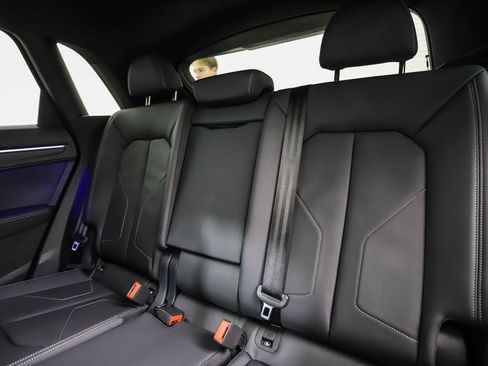 Used 2022 Audi Q3 2.0T Premium Plus w/ Premium Plus Package image 23