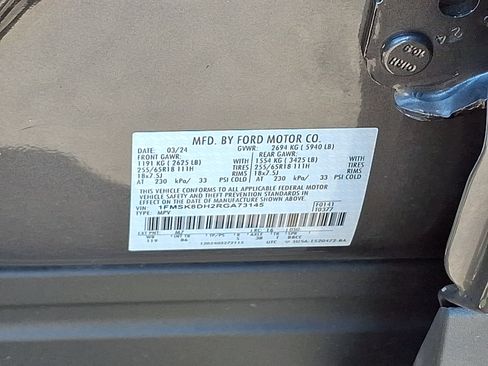 Used 2024 Ford Explorer XLT AWD/4WD image 22