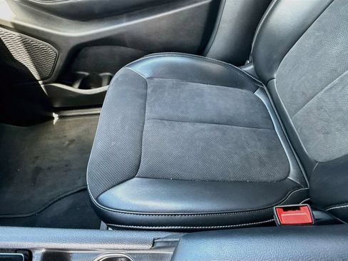 Used 2024 Jeep Grand Cherokee Altitude RWD image 18