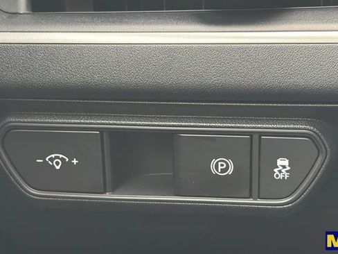 Used 2025 Kia K4 FWD image 32