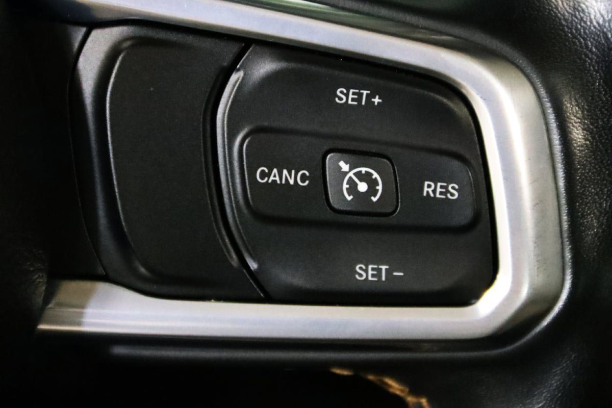 Used 2021 Jeep Gladiator Overland AWD/4WD image 22