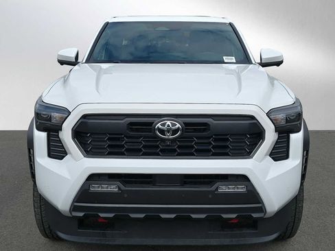 Used 2025 Toyota Tacoma TRD Off-Road w/ TRD Off Road Premium Package AWD/4WD image 9