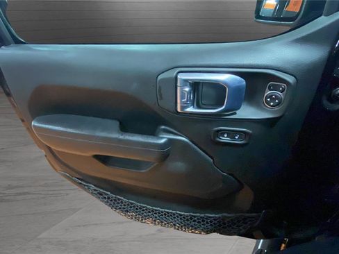 Used 2022 Jeep Wrangler Unlimited Sport image 21