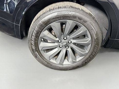 Used 2020 Land Rover Discovery Sport SE R-Dynamic AWD/4WD image 33