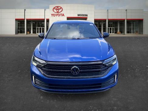 Used 2024 Volkswagen Jetta Sport FWD image 2
