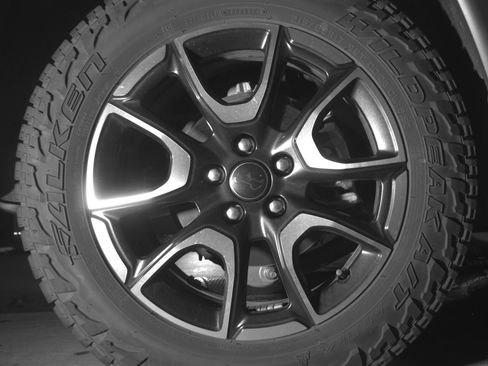 Used 2025 Jeep Compass Trailhawk AWD/4WD image 15
