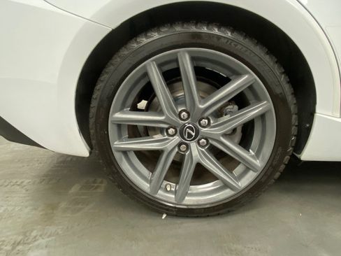 Used 2018 Lexus IS 300 AWD image 16