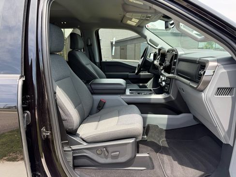 Used 2025 Ford F150 XLT w/ Equipment Group 302A MID AWD/4WD image 17