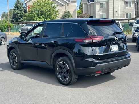 Used 2025 Nissan Rogue SV AWD/4WD image 6