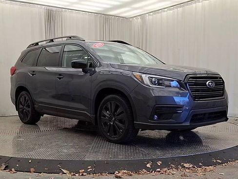 Used 2022 Subaru Ascent Onyx Edition image 5