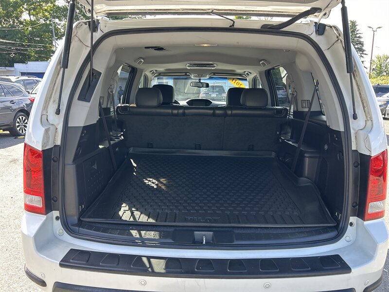 Used 2011 Honda Pilot Touring image 8