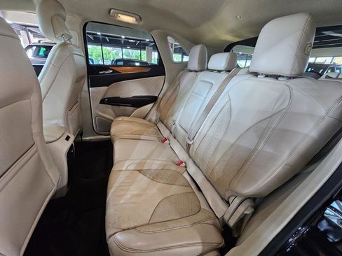 Used 2015 Lincoln MKC FWD w/ Equipment Group 101A Select image 19